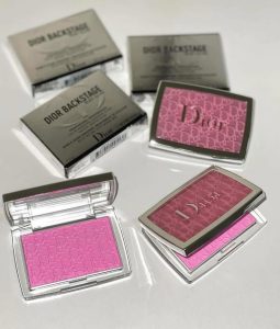 phan-ma-hong-lau-troi-dior