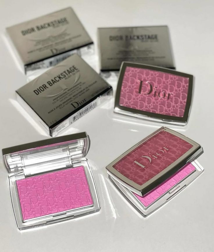 phan-ma-hong-lau-troi-dior